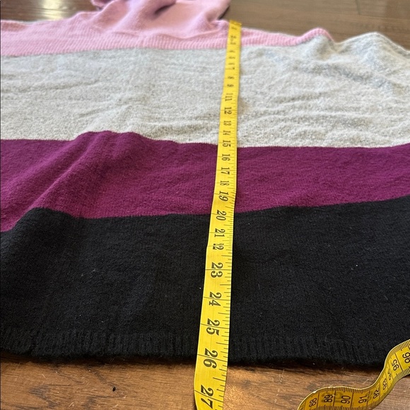 Color Block Oversized Turtleneck Sweater, Black, Purple, Gray, Pink - Picture 6 of 6